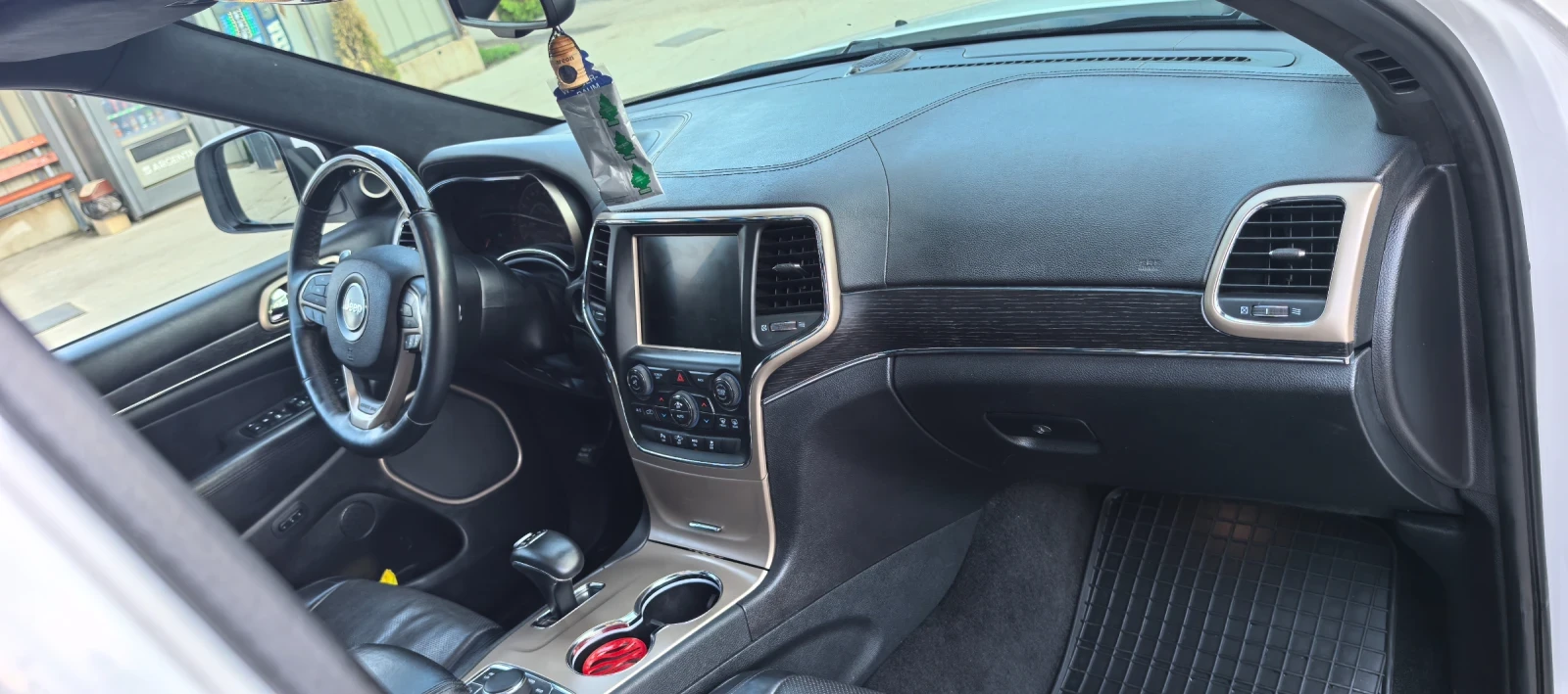 Jeep Grand cherokee, снимка 9 - Автомобили и джипове - 54784025