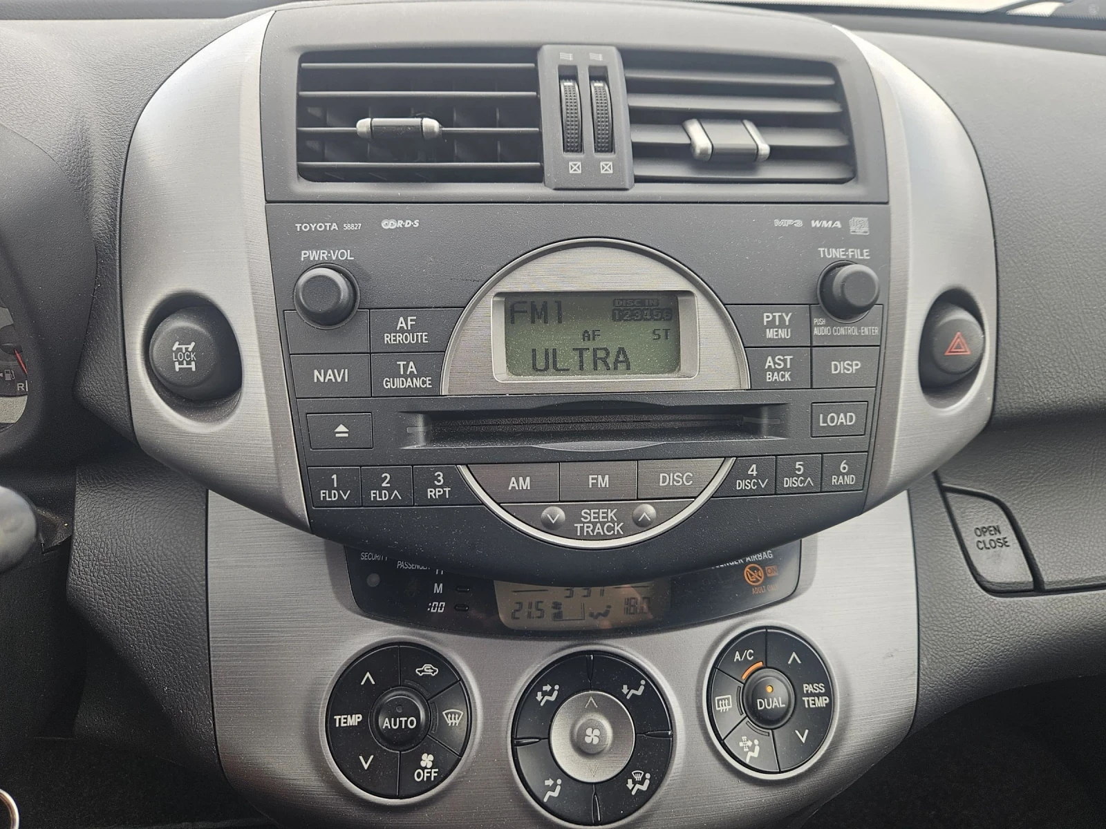 Toyota Rav4 2, 2D4D 4X4, снимка 11 - Автомобили и джипове - 55273072