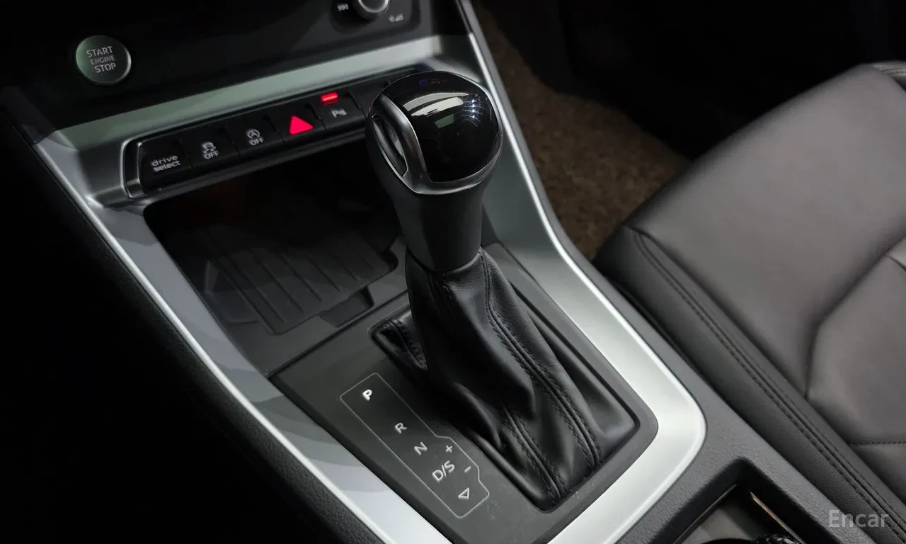 Audi Q3 F3 35 TDI, снимка 12 - Автомобили и джипове - 55277618