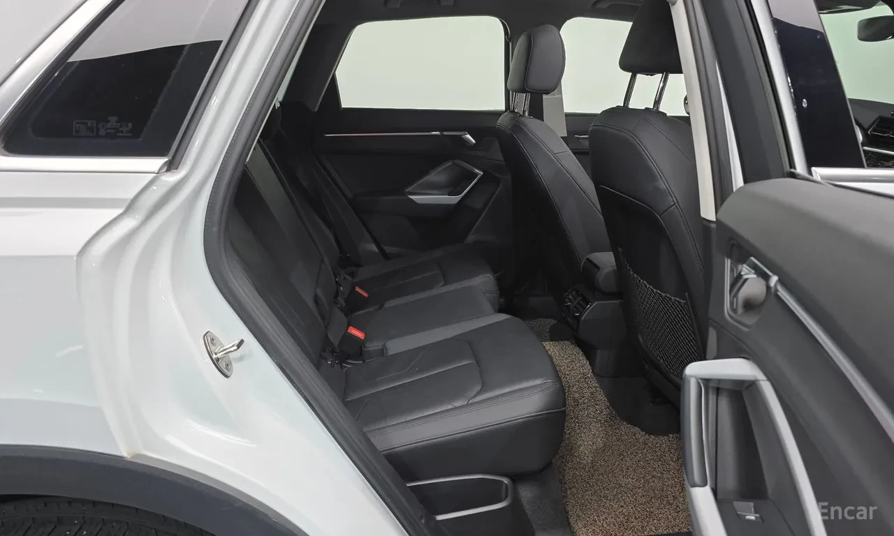 Audi Q3 F3 35 TDI, снимка 5 - Автомобили и джипове - 55277618