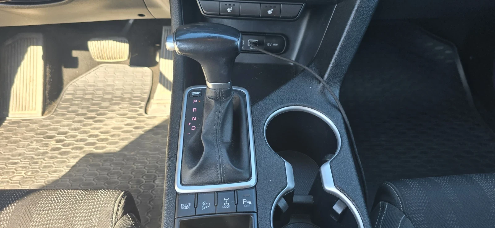 Kia Sportage, снимка 12 - Автомобили и джипове - 55419770