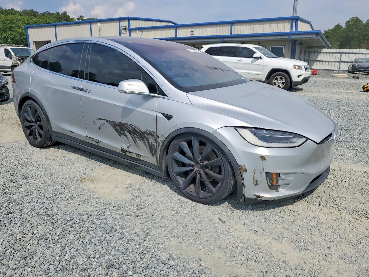 Tesla Model X 75D AWD, снимка 4 - Автомобили и джипове - 56332257