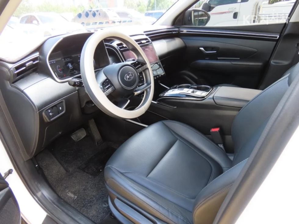 Hyundai Tucson 1.6T / Mordern, снимка 7 - Автомобили и джипове - 56644500