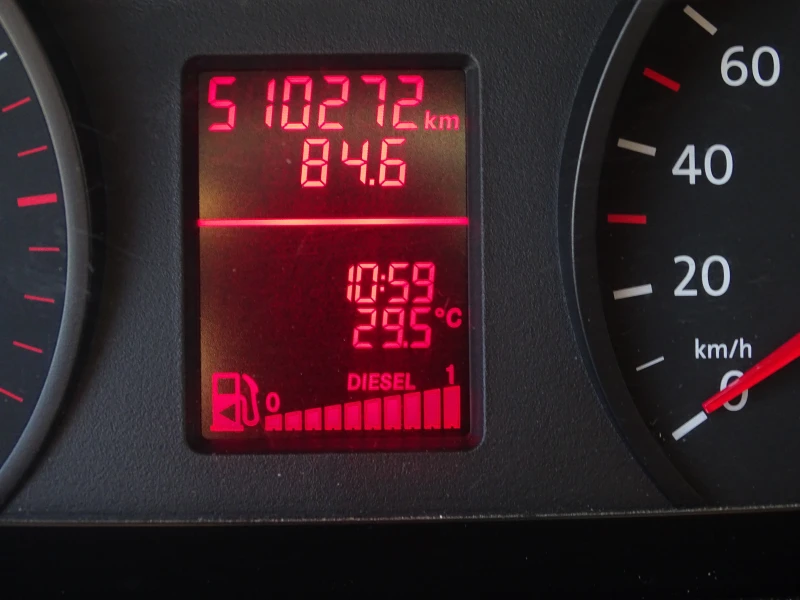 VW Crafter, снимка 11 - Бусове и автобуси - 50559371