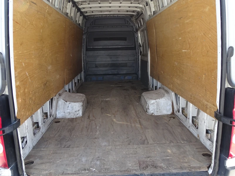 VW Crafter, снимка 8 - Бусове и автобуси - 50559371