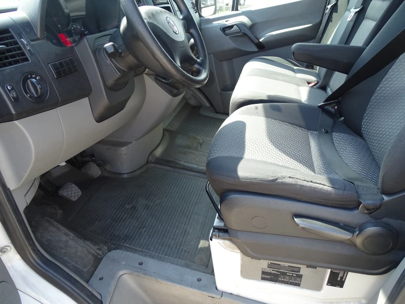 VW Crafter, снимка 14 - Бусове и автобуси - 50559371