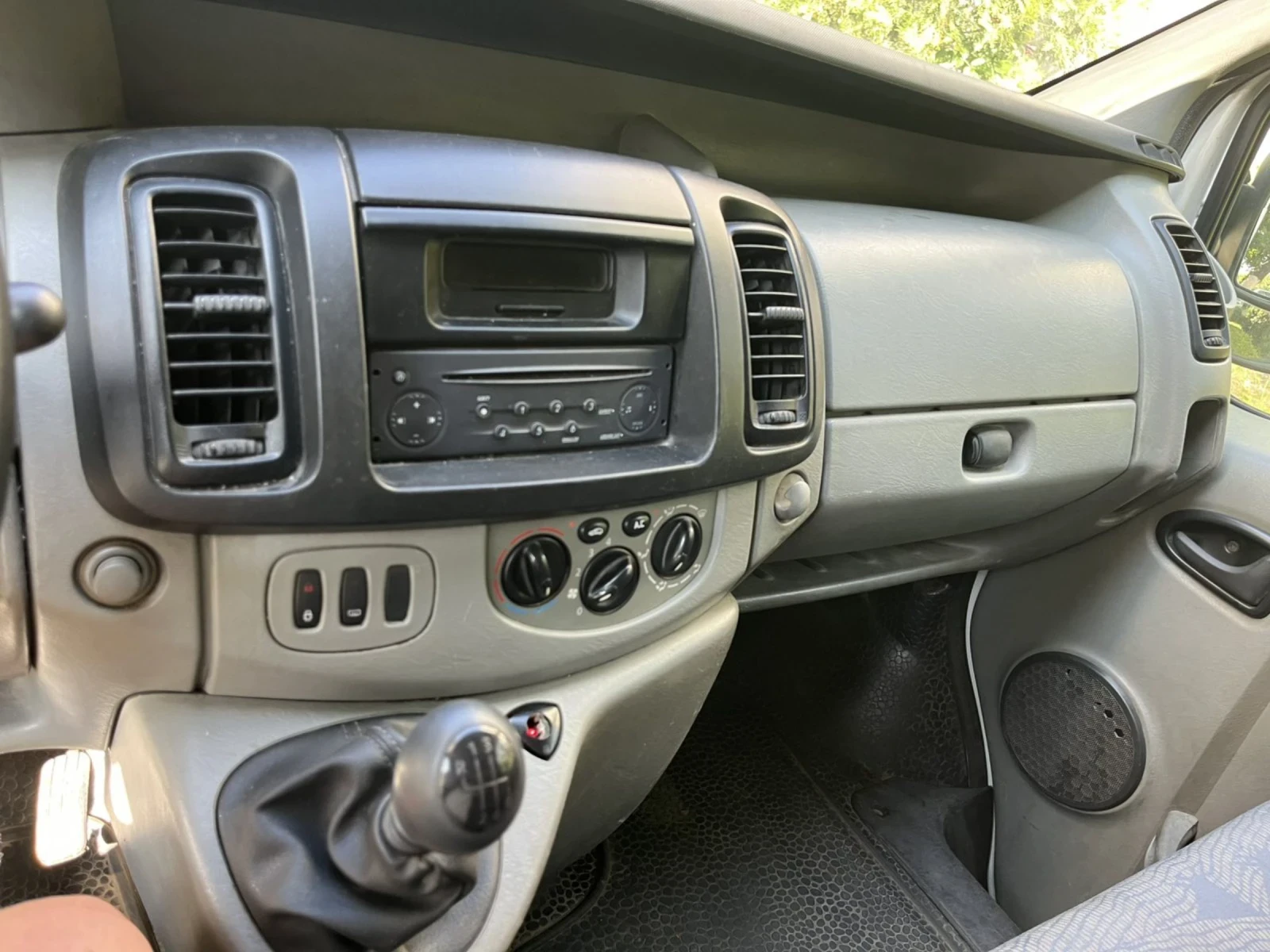 Renault Trafic 1.9 D 101 hp - изображение 4