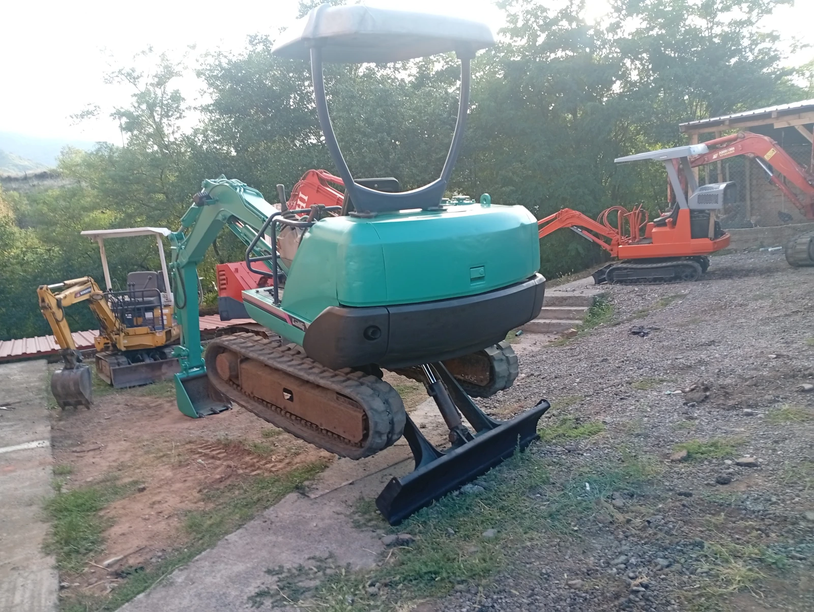 Багер Hitachi ex22