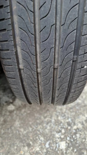 Гуми Всесезонни 235/55R19, снимка 4 - Гуми и джанти - 48610191