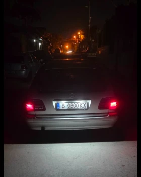 Mercedes-Benz E 200 2.0К 186, снимка 7