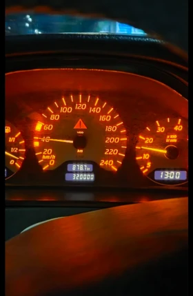 Mercedes-Benz E 200 2.0К 186, снимка 12
