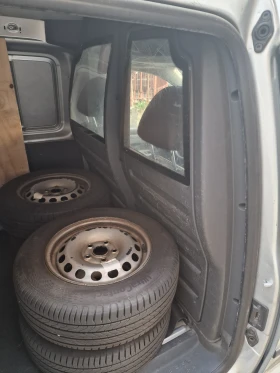 VW Caddy - 4500 € / 8801.24 лв. - 68894077 6