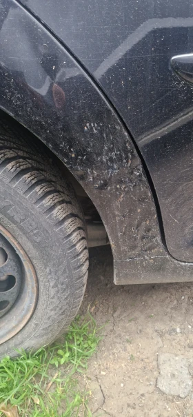 VW Touran - 2800 € / 5476.32 лв. - 78763937 3