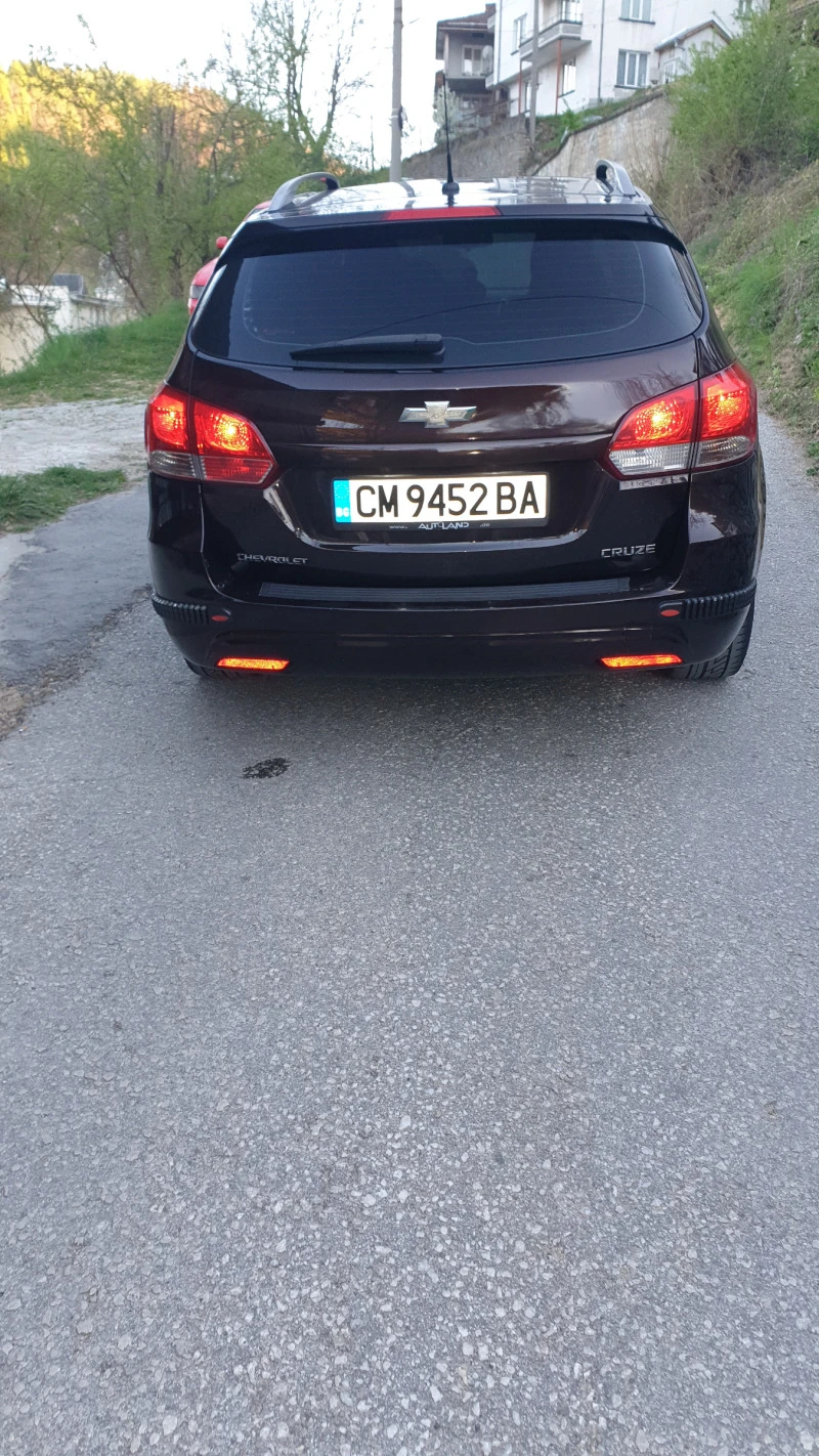 Chevrolet Cruze, снимка 10 - Автомобили и джипове - 48316550