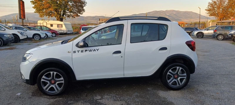 Dacia Sandero 1.5.STEPWAY, снимка 5 - Автомобили и джипове - 47334584