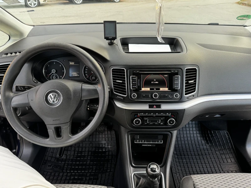 VW Sharan 2.0TDI, снимка 5 - Автомобили и джипове - 47993058