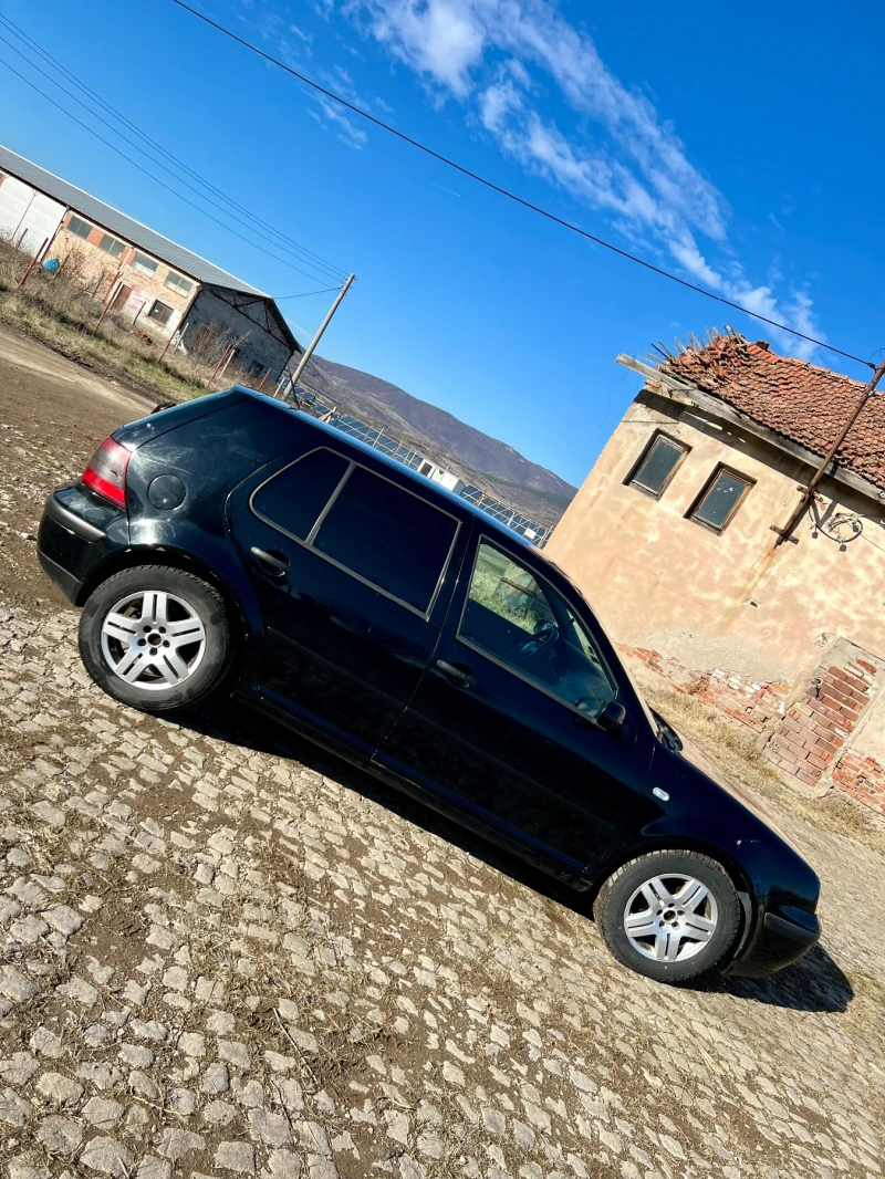 VW Golf, снимка 3 - Автомобили и джипове - 48646123