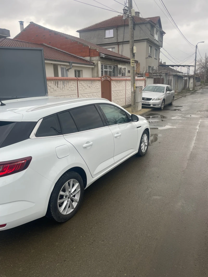 Renault Megane 1.5 dci, снимка 4 - Автомобили и джипове - 48823236