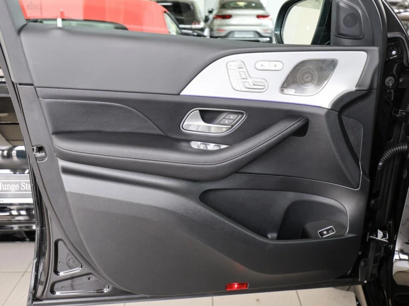 Mercedes-Benz GLE 450 d/AMG/4MATIC/COUPE/FACELIFT/BURM/PANO/360/MULTIBEA, снимка 5 - Автомобили и джипове - 51966182