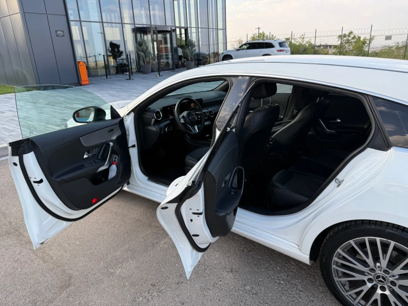 Mercedes-Benz CLA 200 Shooting Brake MBUX Navi Cam LED, снимка 11 - Автомобили и джипове - 53163038