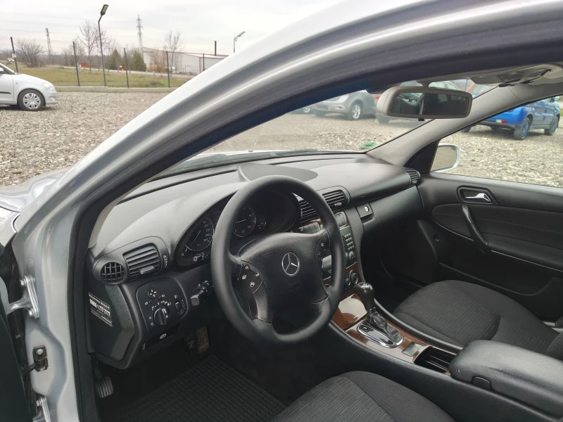 Mercedes-Benz C 220 2.2CDI FACELIFT 150, снимка 10 - Автомобили и джипове - 53477285