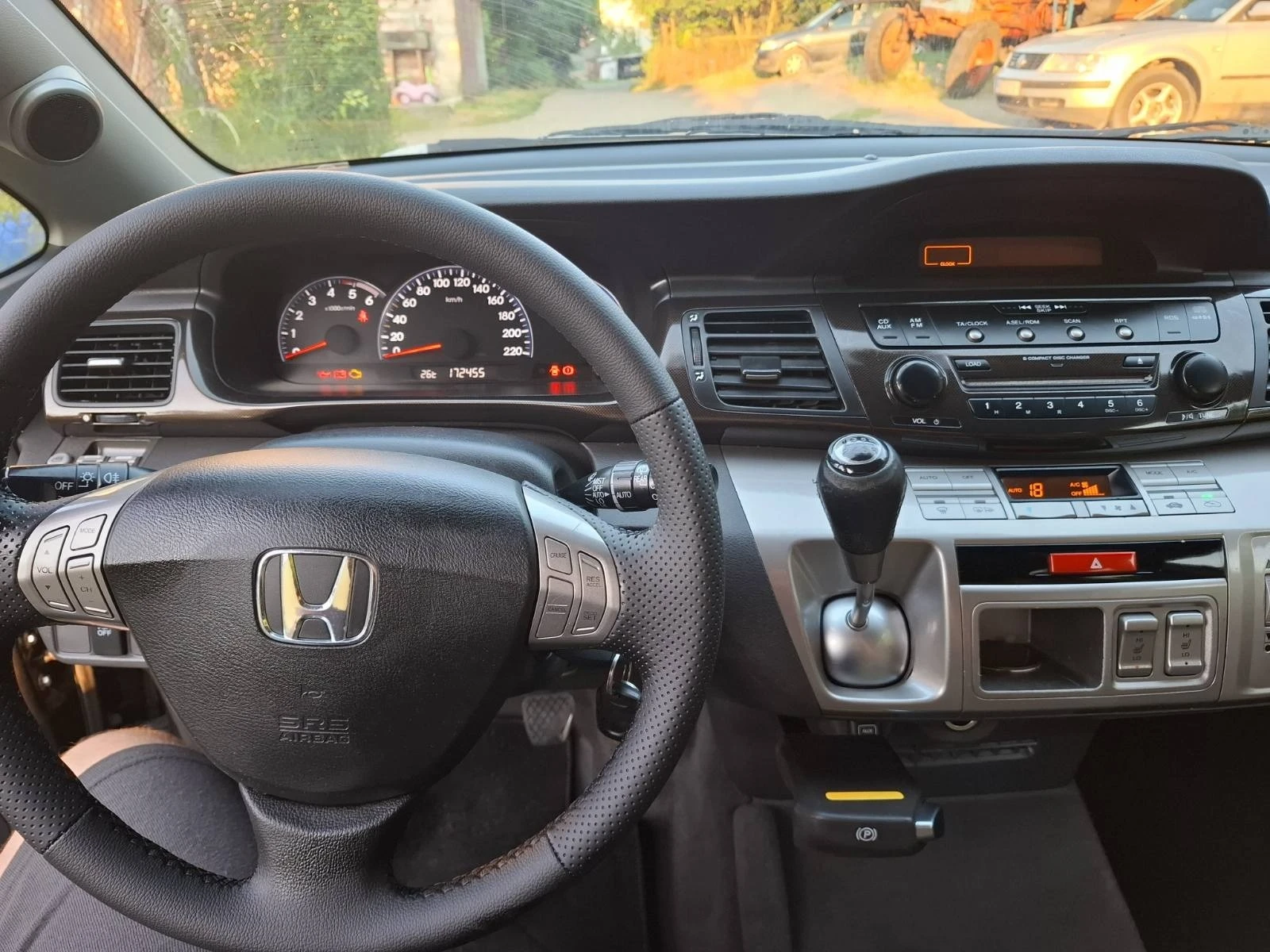 Honda Fr-v 2.2 - изображение 7