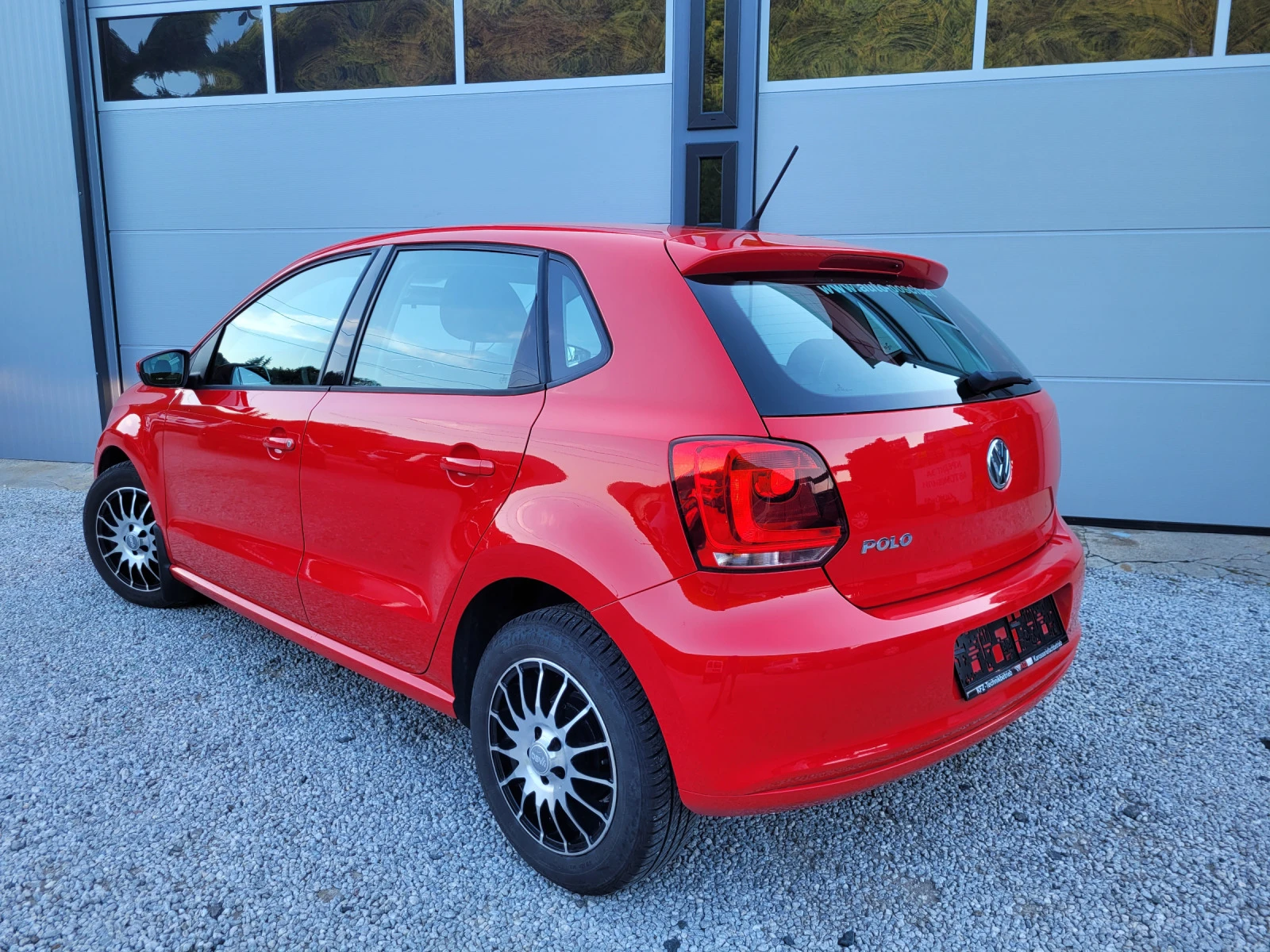 VW Polo 1.2 Бензин - изображение 4