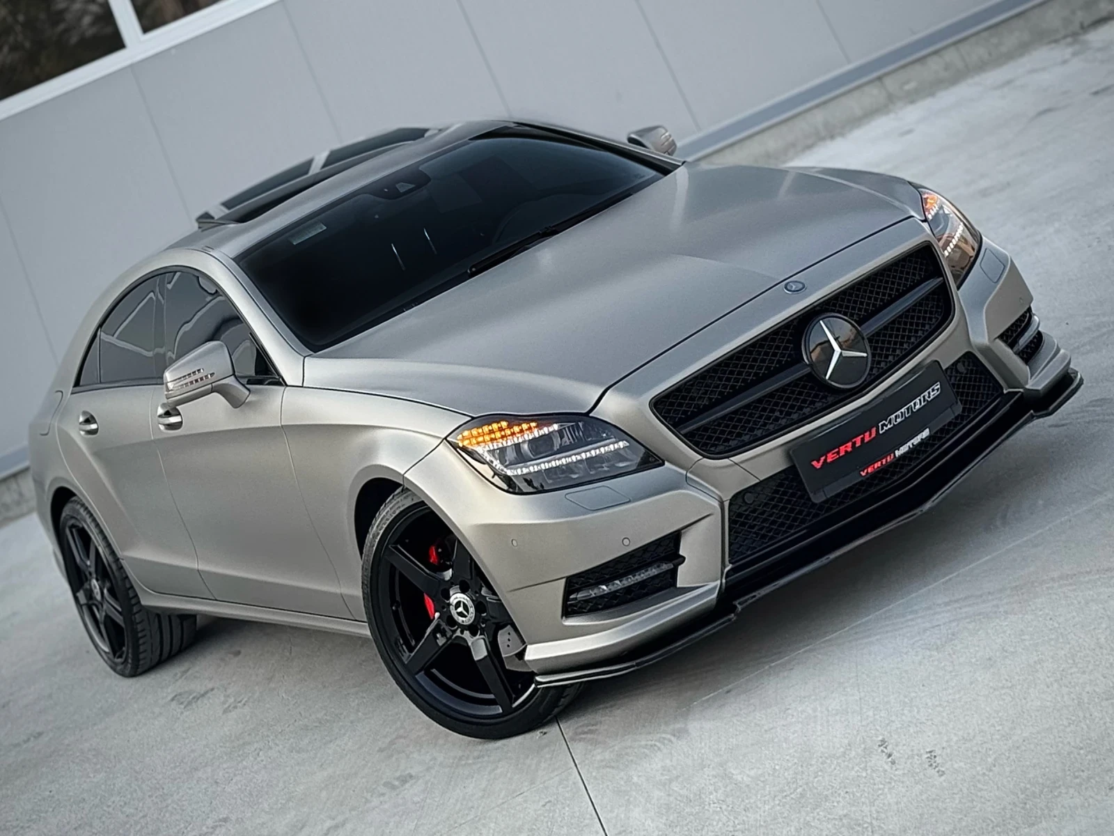 Mercedes-Benz CLS 350 AMG / DESIGNO / EDITION1 / DISTRONIC / FULL - изображение 3