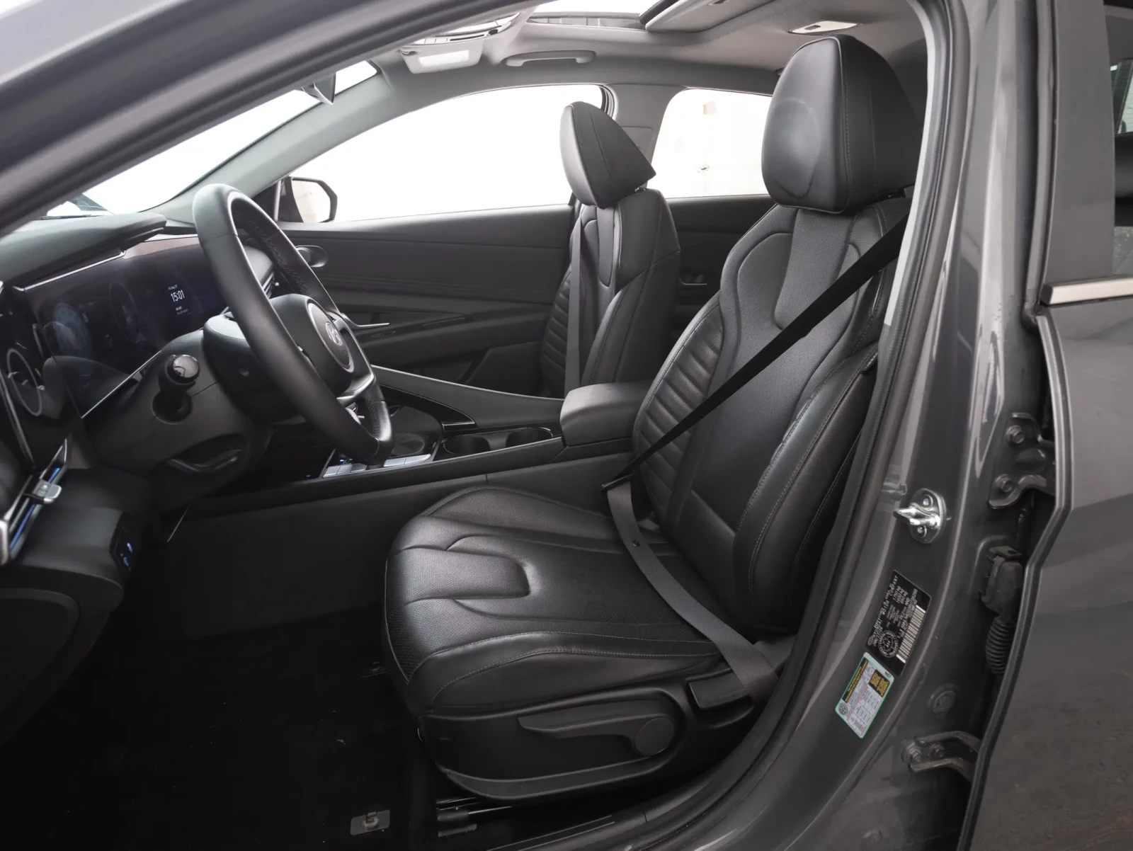 Hyundai Elantra LUXURY* МъртваТочка* Шибидах* Подгрев* CarPlay* Ка - изображение 5