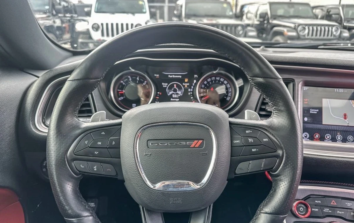 Dodge Challenger R/T * ОБДУХВАНЕ * H/K * КАМЕРА * 8ZF * CARFAX *  - изображение 7