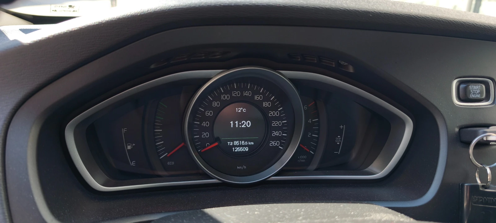 Volvo V40 D2, снимка 9 - Автомобили и джипове - 53896986