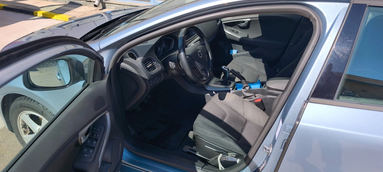 Volvo V40 D2, снимка 7 - Автомобили и джипове - 53896986