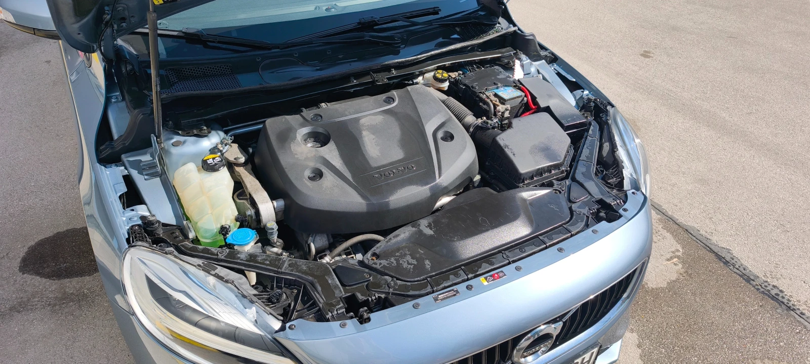 Volvo V40 D2, снимка 13 - Автомобили и джипове - 53896986