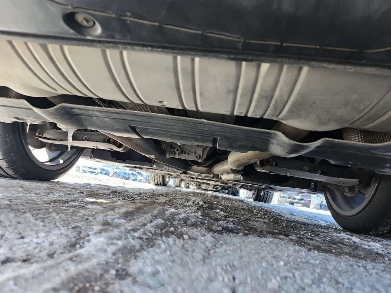 BMW 750  XDRIVE /DISTRONIC/360/HARMAN KARDON/ОБДУХВАНЕ, снимка 15 - Автомобили и джипове - 53984398