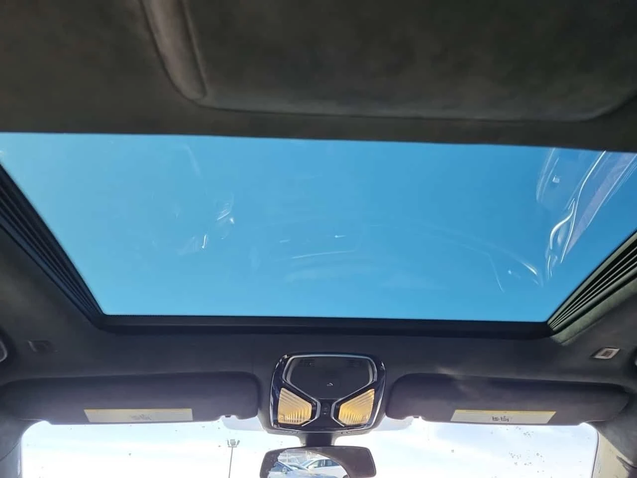 BMW 750  XDRIVE /DISTRONIC/360/HARMAN KARDON/ОБДУХВАНЕ, снимка 12 - Автомобили и джипове - 53984398