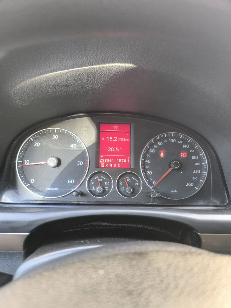 VW Touran, снимка 17 - Автомобили и джипове - 54257458