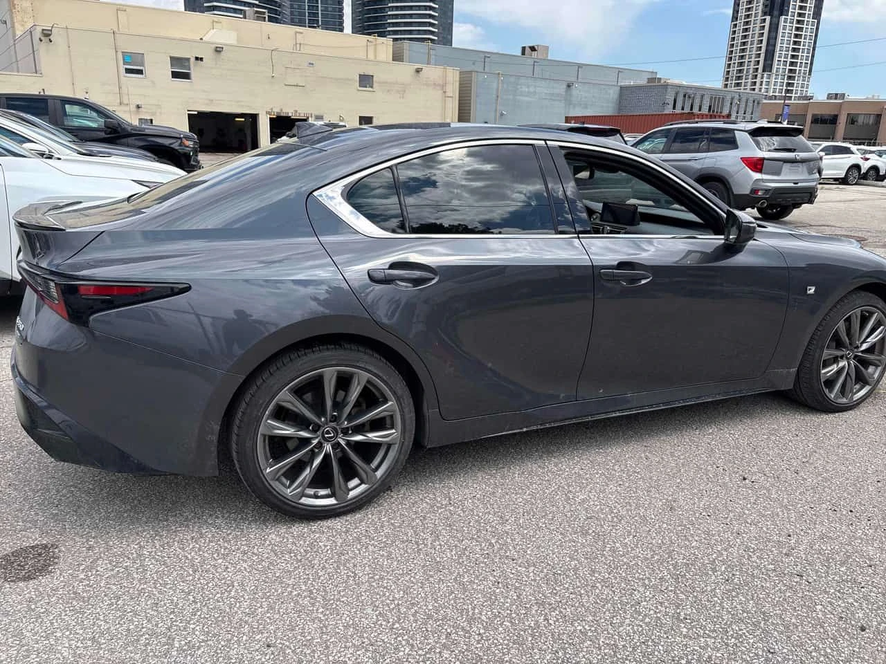 Lexus IS 350 | ПОДГРЕВ | ОБДУХВАНЕ | ЧЕРВЕН САЛОН | F SPORT | , снимка 3 - Автомобили и джипове - 54497062