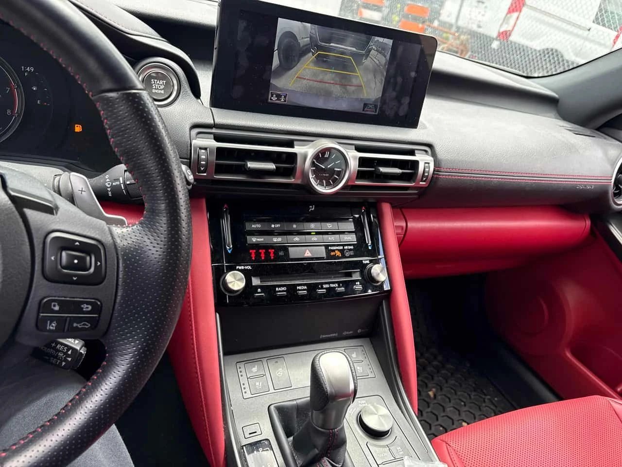 Lexus IS 350 | ПОДГРЕВ | ОБДУХВАНЕ | ЧЕРВЕН САЛОН | F SPORT | , снимка 9 - Автомобили и джипове - 54497062