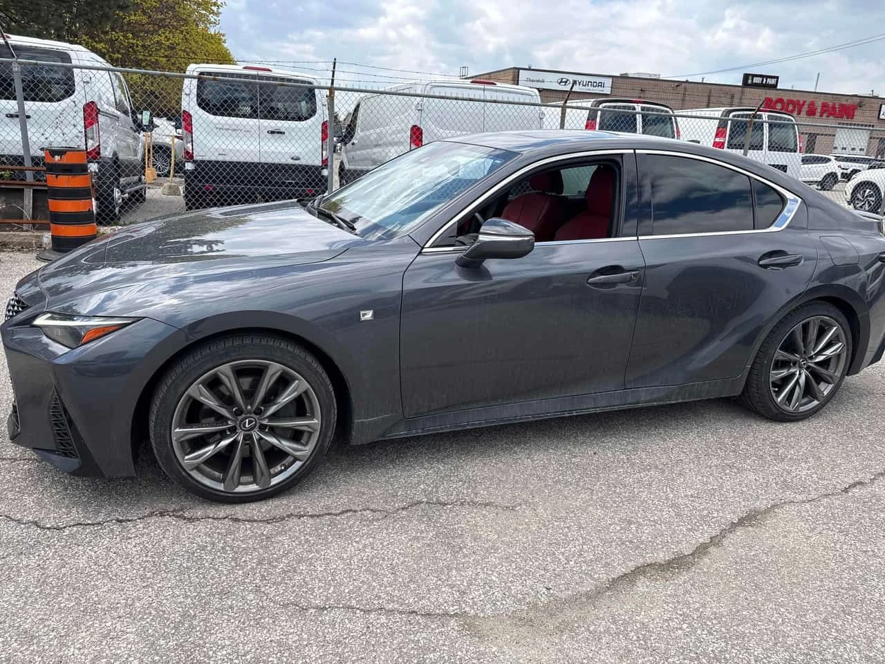 Lexus IS 350 | ПОДГРЕВ | ОБДУХВАНЕ | ЧЕРВЕН САЛОН | F SPORT | , снимка 2 - Автомобили и джипове - 54497062