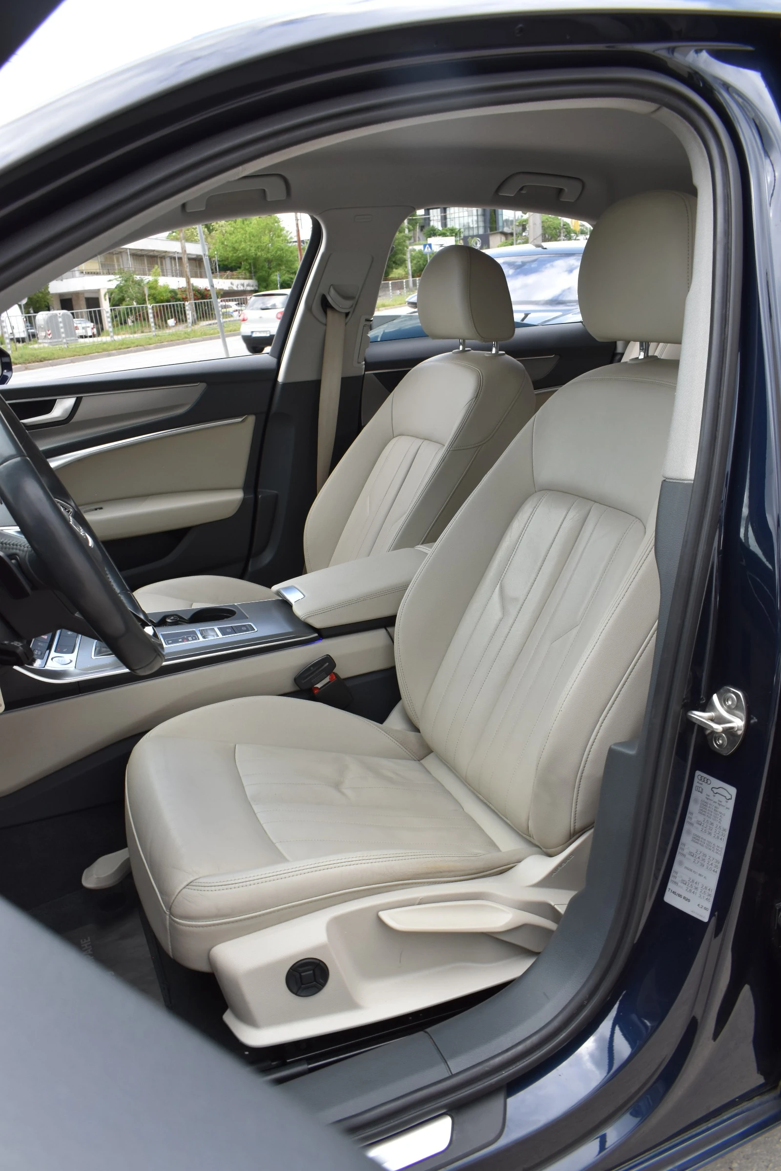 Audi A6 40TDI* AUTOMAT* LED, снимка 11 - Автомобили и джипове - 54652762