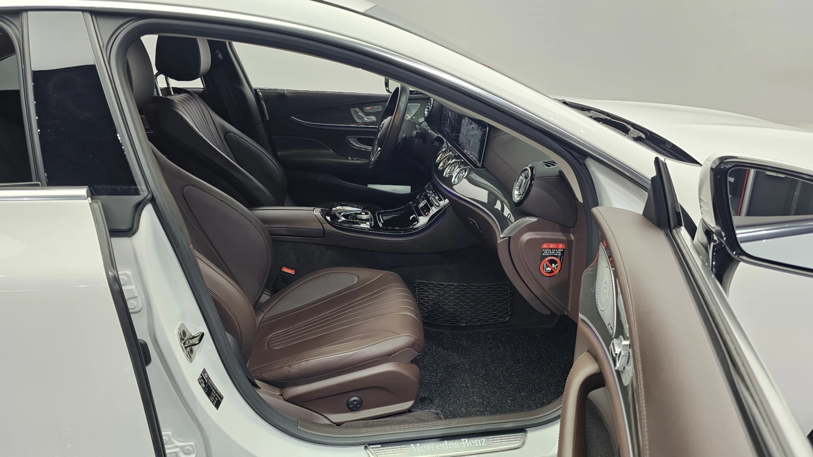 Mercedes-Benz CLS 300 2.0 AMG Line, Distronic, �������, Burmaster, HeadU | Mobile.bg � ����������� 10