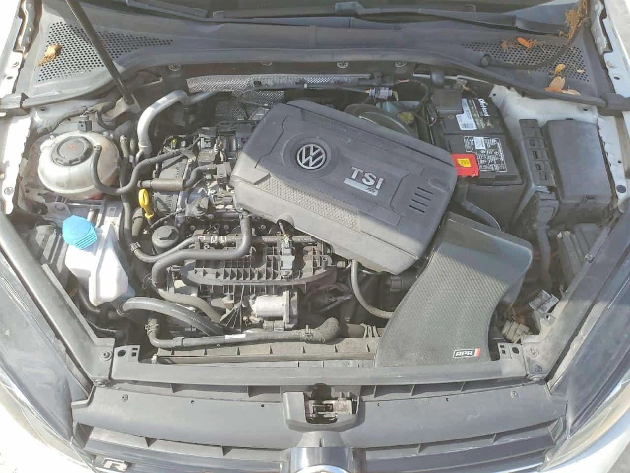VW Golf R / ПЪРВИ СОБСТВЕНИК / ФИКСИРАНА ЦЕНА , снимка 11 - Автомобили и джипове - 54858364