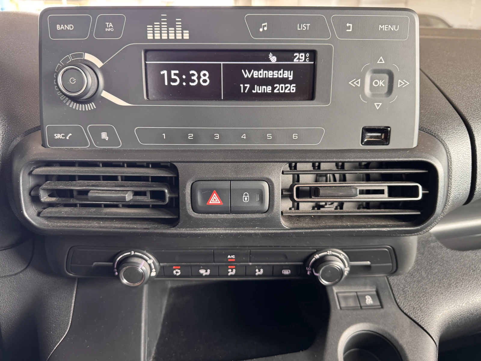 Citroen Berlingo LIVE/1.5BLUEHDI/100K.C./5MT/N1 | Mobile.bg � ����������� 14