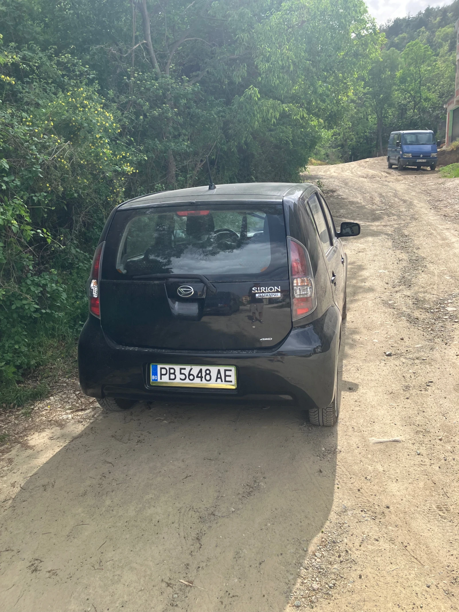 Daihatsu Sirion 1.3 4WD, снимка 3 - Автомобили и джипове - 55299261