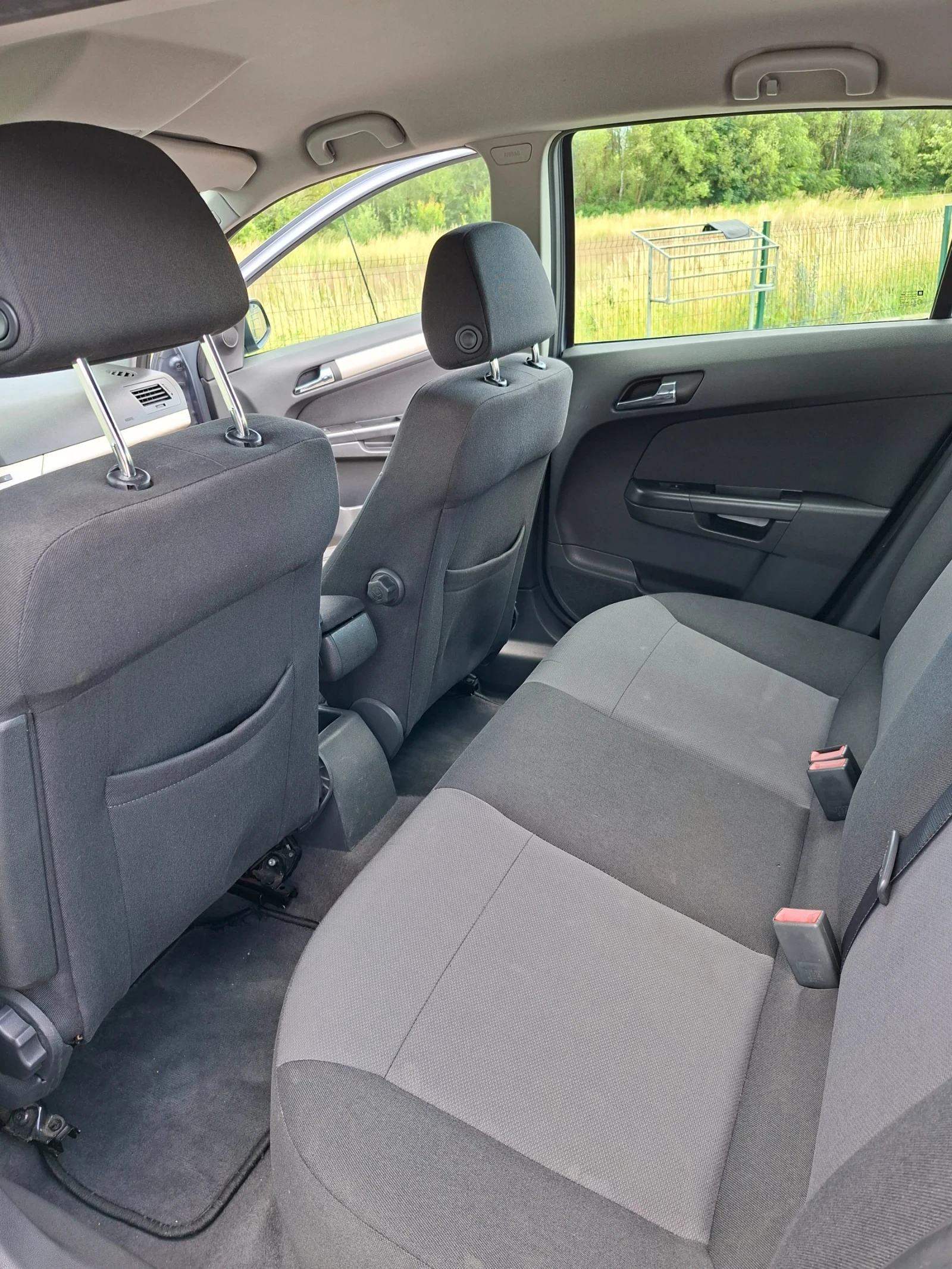 Opel Astra, снимка 11 - Автомобили и джипове - 55646842