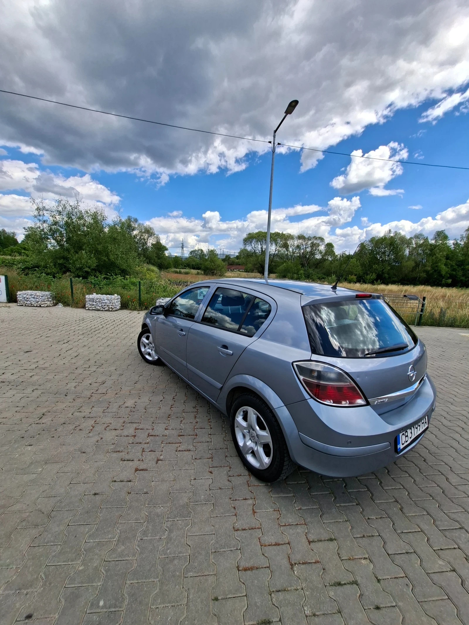 Opel Astra, снимка 9 - Автомобили и джипове - 55646842