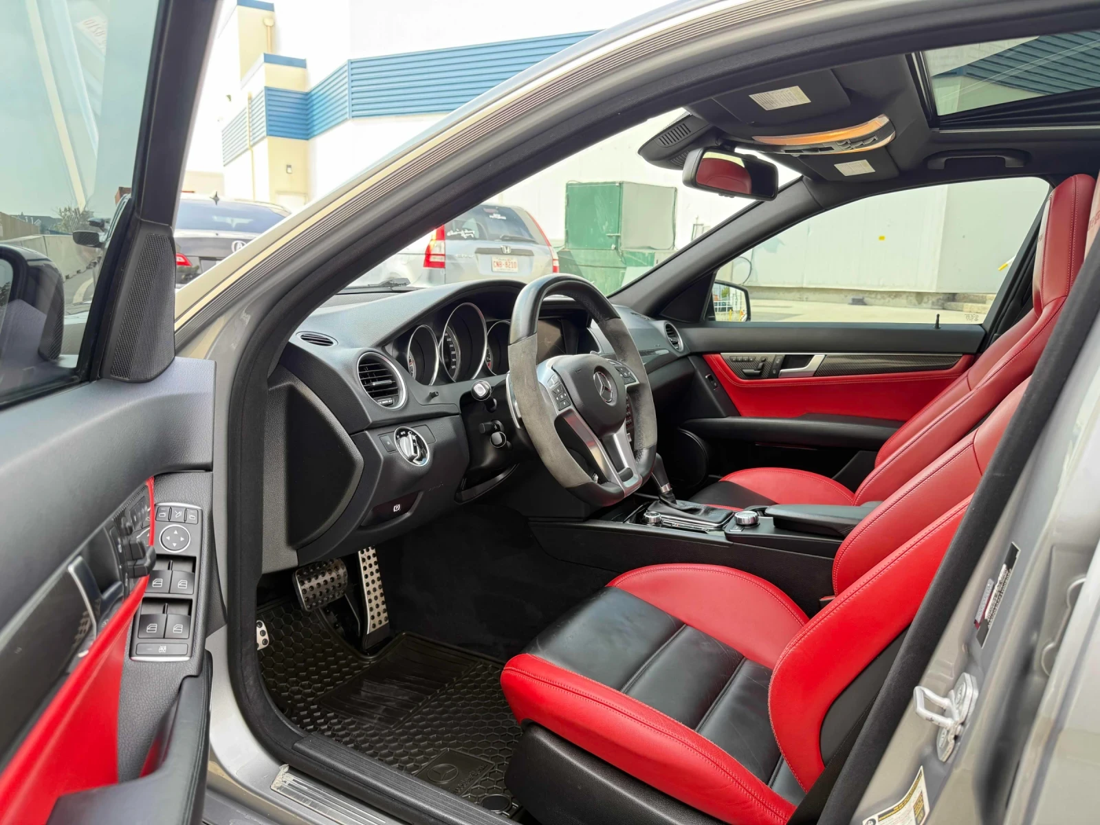 Mercedes-Benz C 63 AMG P31 AMG Development Package* 2Ключа* KEYLESS* CARF, снимка 10 - Автомобили и джипове - 55696409