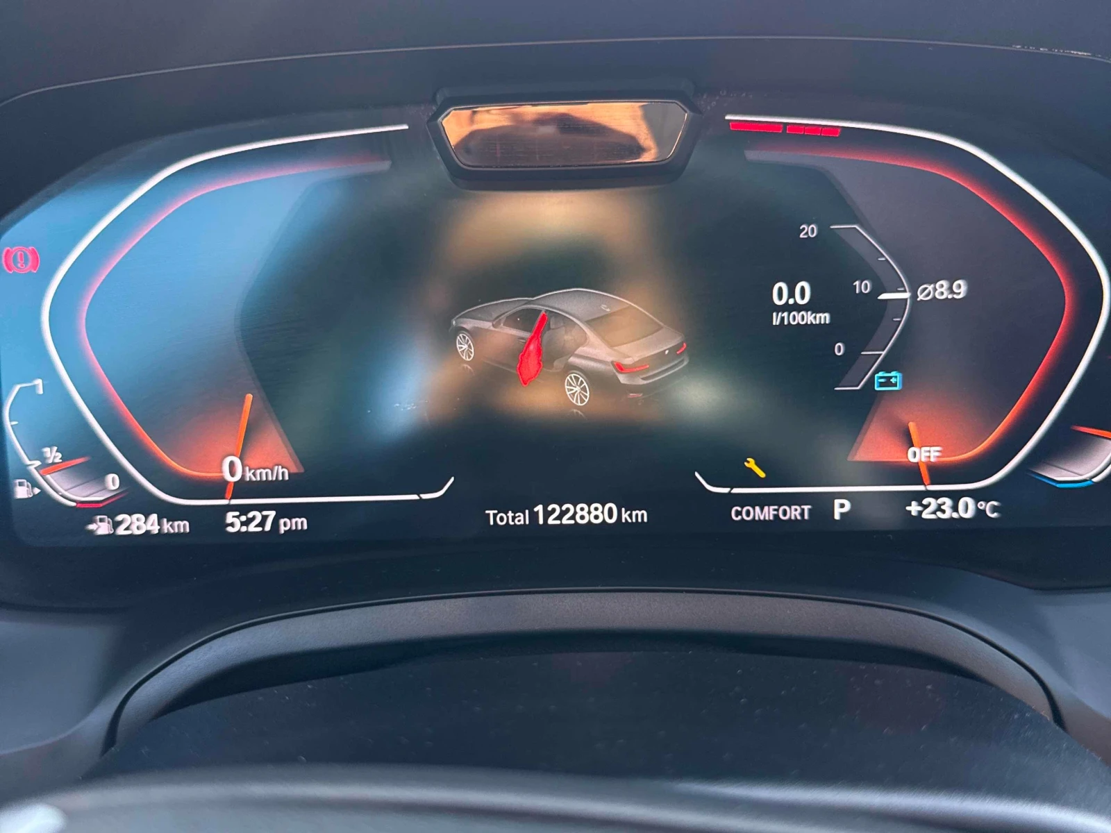 BMW 330 i| HAR/KAR| PANO| 360| DIS| AMBIENT, снимка 8 - Автомобили и джипове - 56038015