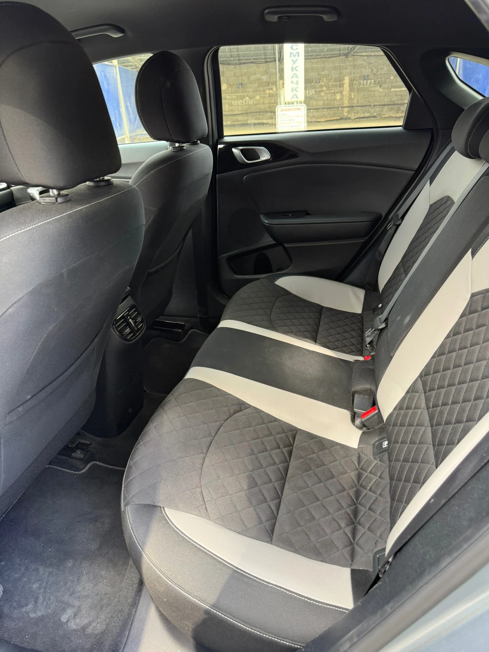 Kia Pro ceed, снимка 14 - Автомобили и джипове - 56208583