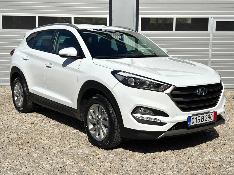 Hyundai Tucson 1.6i ГАЗ +  БЕНЗИН НАВИГАЦИЯ КАМЕРА НОВИ ГУМИ